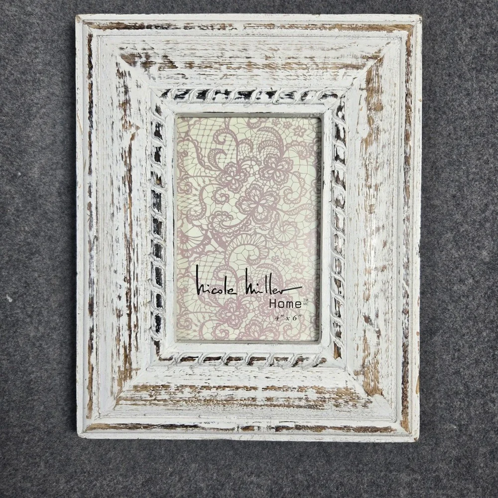 Nicole Miller Home Distressed White 4x6 Pic Frame Rustic Farmhouse Cottagecore